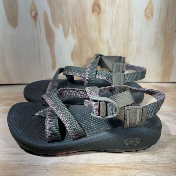 Chaco Green and Pink Sandals Women’s Size 7 - Picture 1 of 8